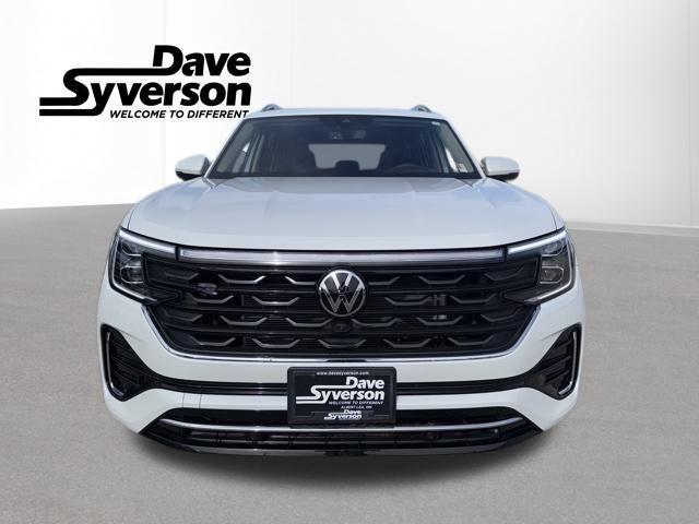 new 2025 Volkswagen Atlas car, priced at $52,000