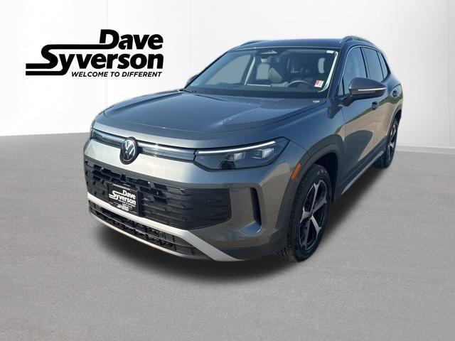new 2025 Volkswagen Tiguan car, priced at $33,500