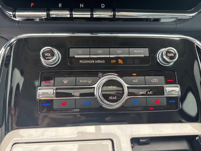 used 2024 Lincoln Navigator car, priced at $100,000