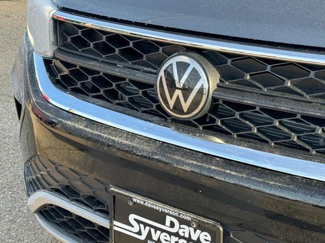 new 2024 Volkswagen Taos car, priced at $31,000