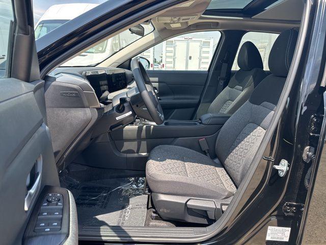 new 2025 Nissan Kicks car, priced at $28,000