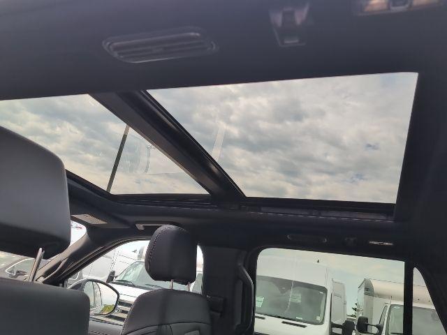 new 2025 Ford Expedition car, priced at $80,500