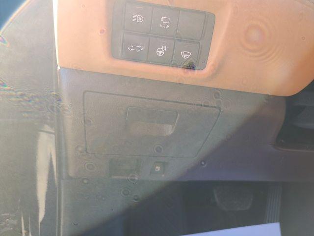 used 2021 Toyota Highlander car, priced at $36,599