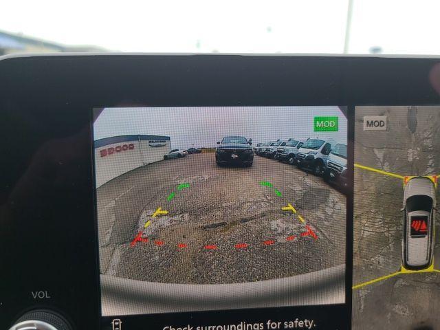 new 2025 Nissan Pathfinder car, priced at $40,000