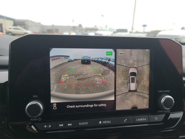 new 2025 Nissan Pathfinder car, priced at $40,000