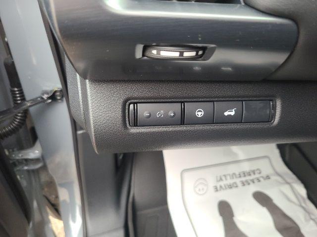 new 2025 Nissan Pathfinder car, priced at $40,000