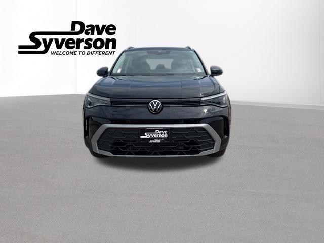 new 2025 Volkswagen Taos car, priced at $32,000