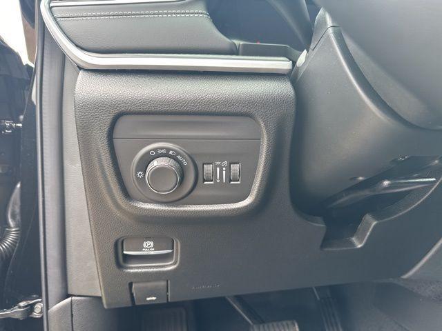 new 2025 Jeep Grand Cherokee L car, priced at $46,500