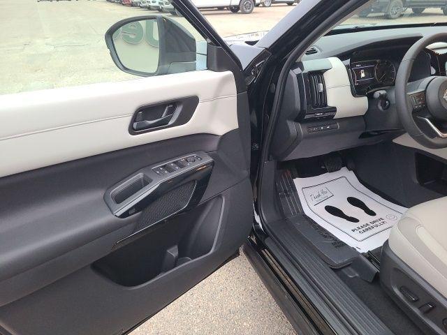 new 2025 Nissan Pathfinder car