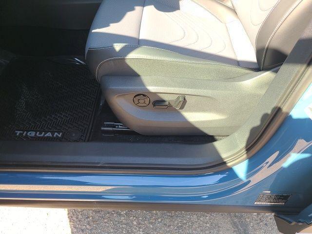 new 2025 Volkswagen Tiguan car, priced at $35,500