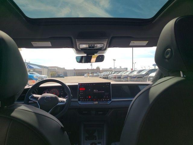 new 2025 Volkswagen Tiguan car, priced at $37,000