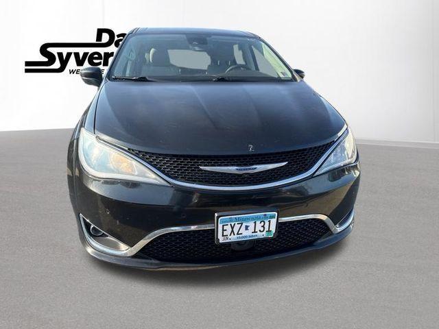 used 2020 Chrysler Pacifica car, priced at $16,500