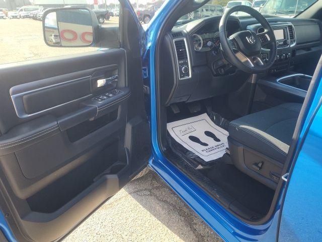 used 2022 Ram 1500 Classic car, priced at $32,000