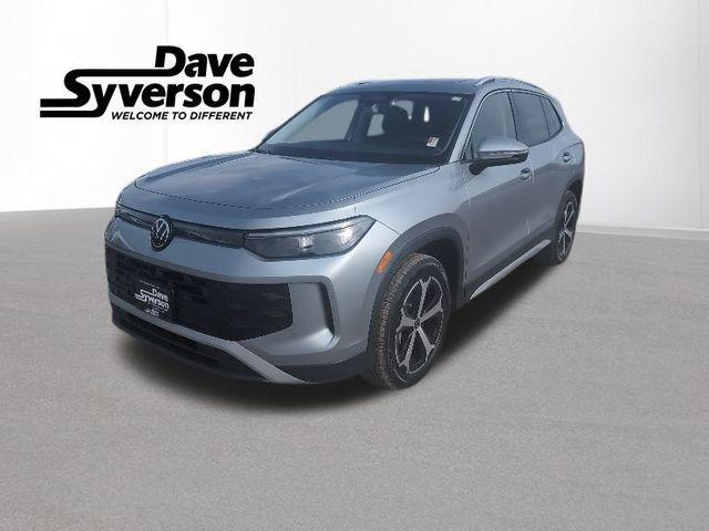 new 2025 Volkswagen Tiguan car, priced at $35,200