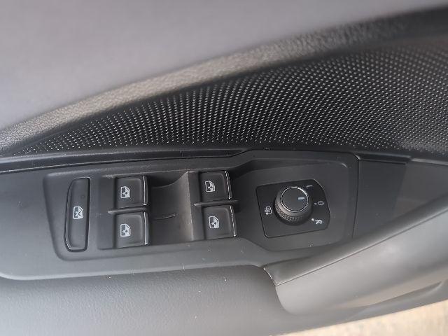 new 2025 Volkswagen Tiguan car, priced at $35,200