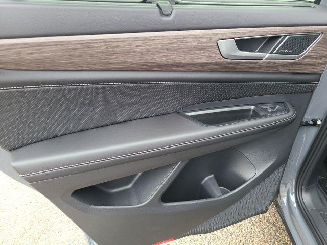 new 2026 Volkswagen Atlas car, priced at $55,000