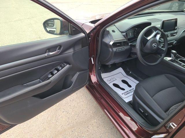 used 2023 Nissan Altima car, priced at $20,599