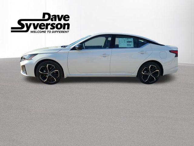 new 2025 Nissan Altima car, priced at $34,000