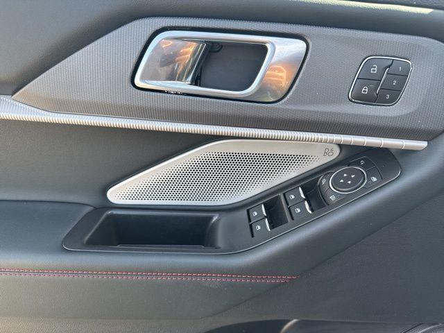 new 2025 Ford Explorer car, priced at $65,500