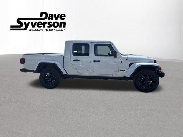 new 2025 Jeep Gladiator car, priced at $42,500