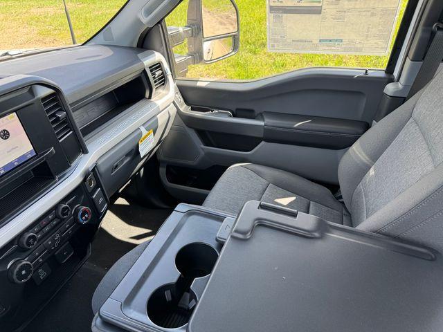 new 2025 Ford F-350 car, priced at $61,500