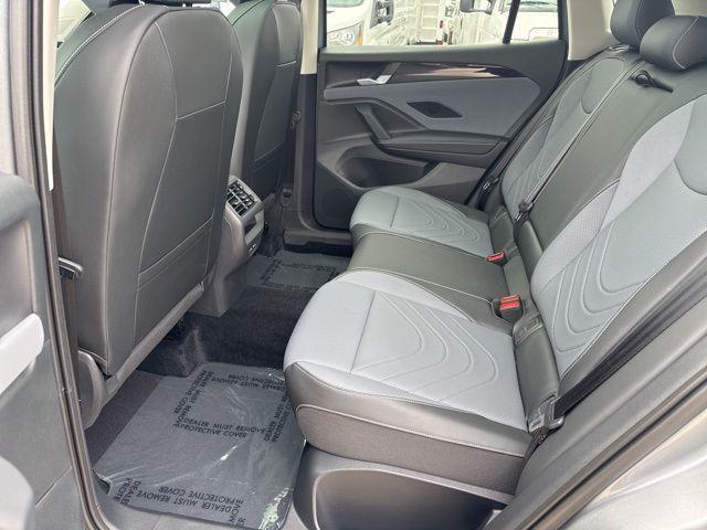 new 2025 Volkswagen Tiguan car, priced at $34,000