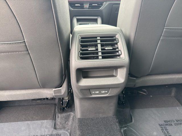 new 2025 Volkswagen Tiguan car, priced at $34,000