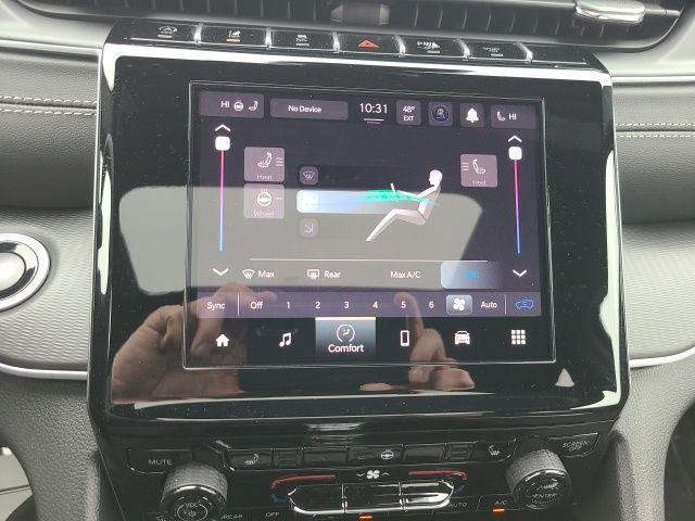 new 2025 Jeep Grand Cherokee car, priced at $41,000