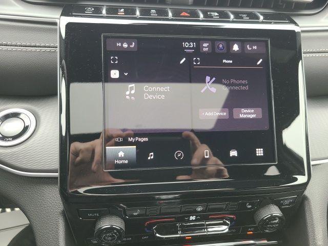 new 2025 Jeep Grand Cherokee car, priced at $41,000