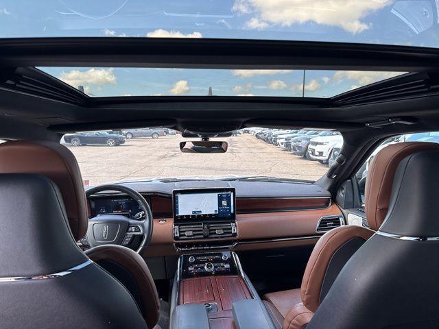 used 2022 Lincoln Navigator car, priced at $60,000