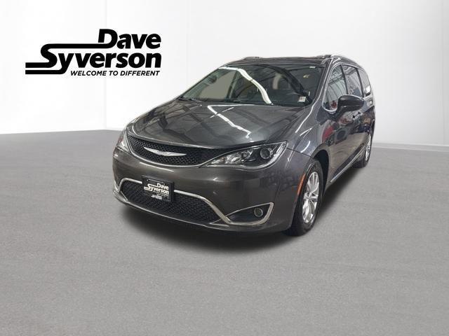 used 2017 Chrysler Pacifica car, priced at $16,500