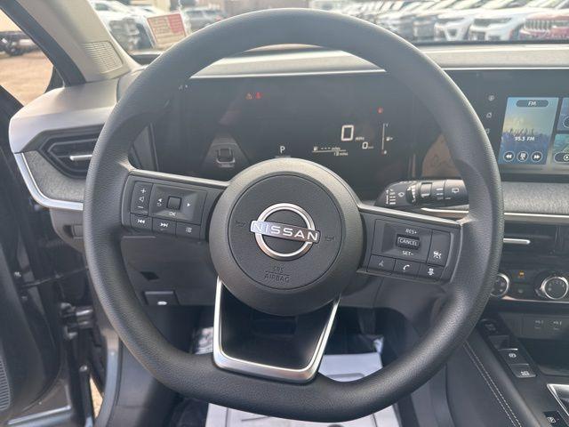 new 2025 Nissan Kicks car, priced at $25,000