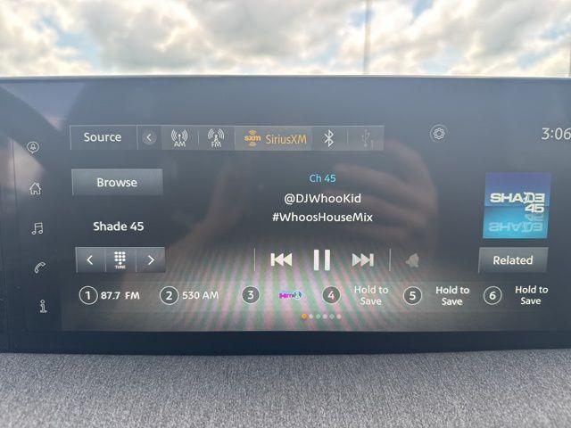 new 2025 Nissan Kicks car, priced at $25,000