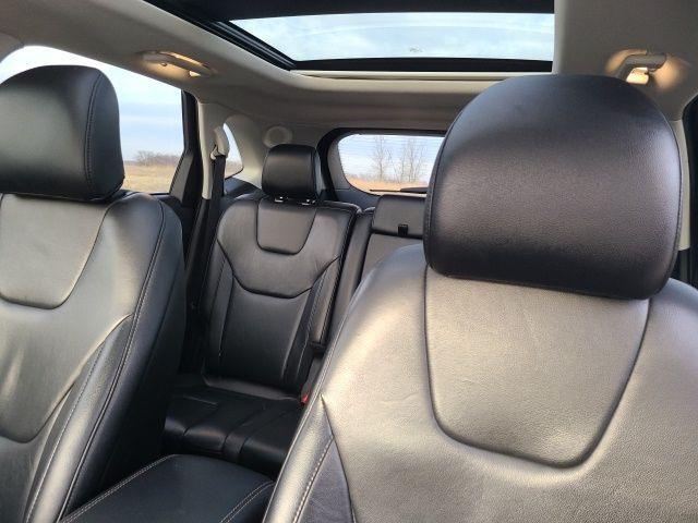 used 2019 Ford Edge car, priced at $18,000