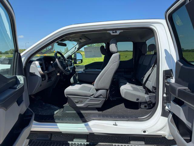 new 2025 Ford F-350 car, priced at $68,000