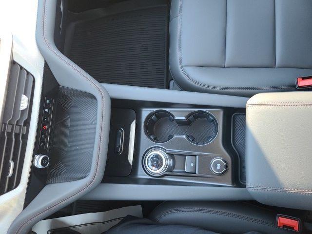 new 2025 Ford Explorer car, priced at $47,500