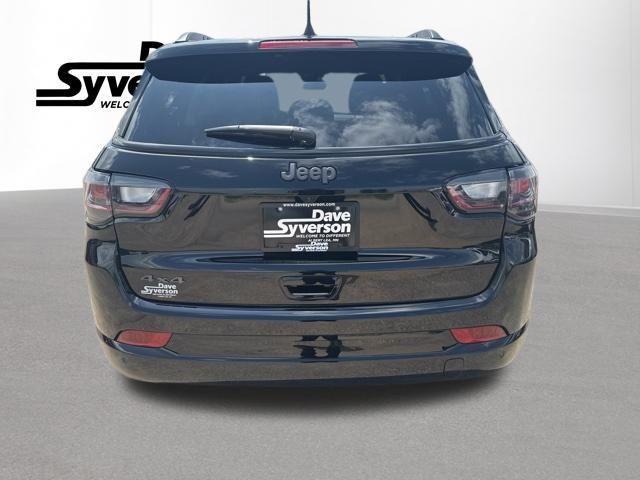 new 2025 Jeep Compass car, priced at $35,000