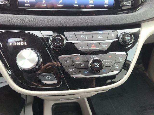 used 2024 Chrysler Pacifica car, priced at $32,799