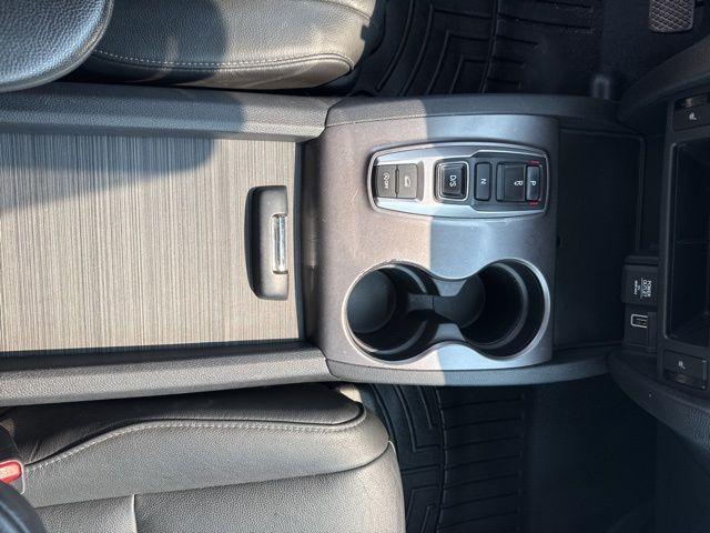 used 2021 Honda Pilot car, priced at $25,000