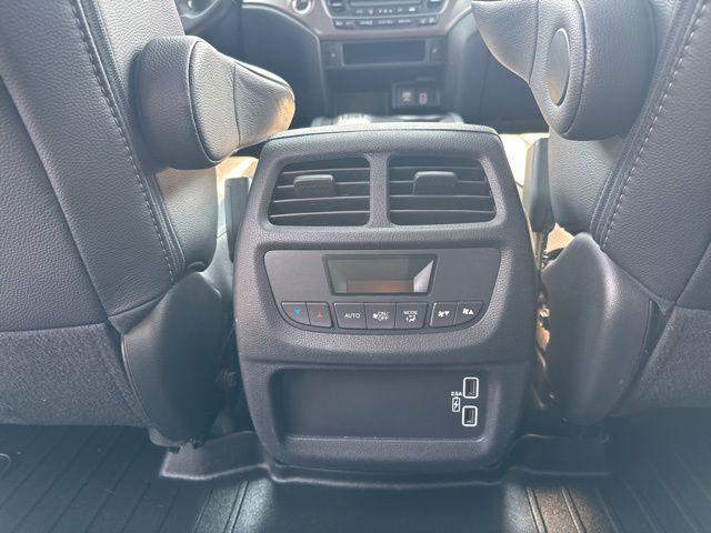 used 2021 Honda Pilot car, priced at $25,000