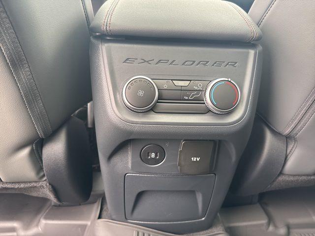 new 2025 Ford Explorer car, priced at $47,500