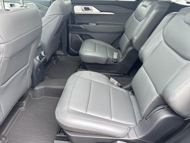 new 2025 Ford Explorer car, priced at $47,500
