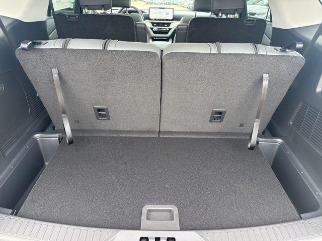 new 2025 Ford Explorer car, priced at $47,500