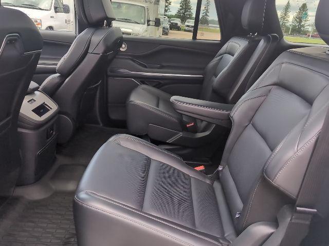 used 2025 Lincoln Navigator L car, priced at $105,000