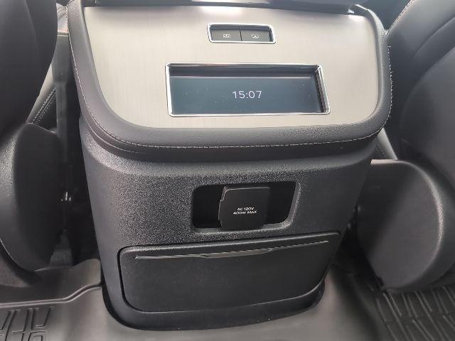 used 2025 Lincoln Navigator L car, priced at $105,000
