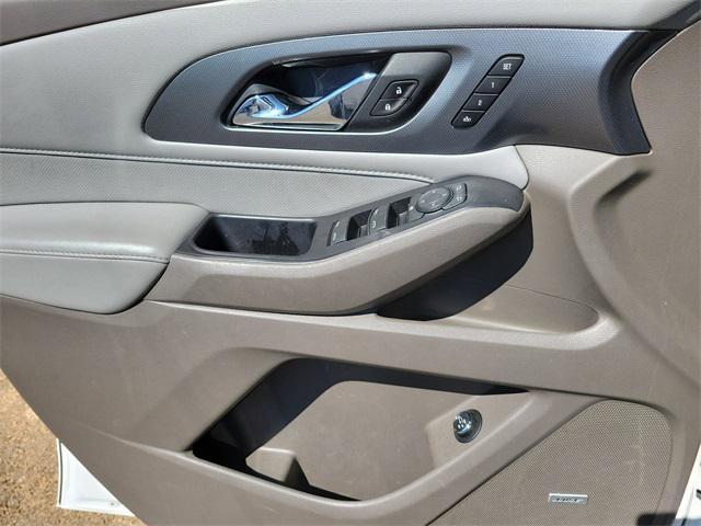 used 2021 Chevrolet Traverse car, priced at $24,495