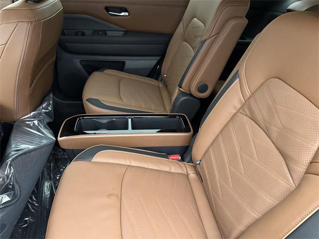 new 2025 Nissan Pathfinder car, priced at $48,033