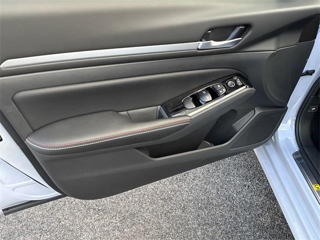 new 2025 Nissan Altima car, priced at $31,995