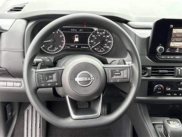 new 2025 Nissan Pathfinder car, priced at $34,785