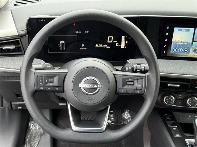 new 2025 Nissan Kicks car, priced at $25,595